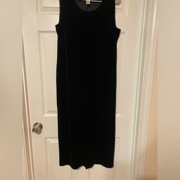 SOLD Vintage Coldwater Creek Aline Black Velvet Dress With Back Slit size L - Picture 7 of 10